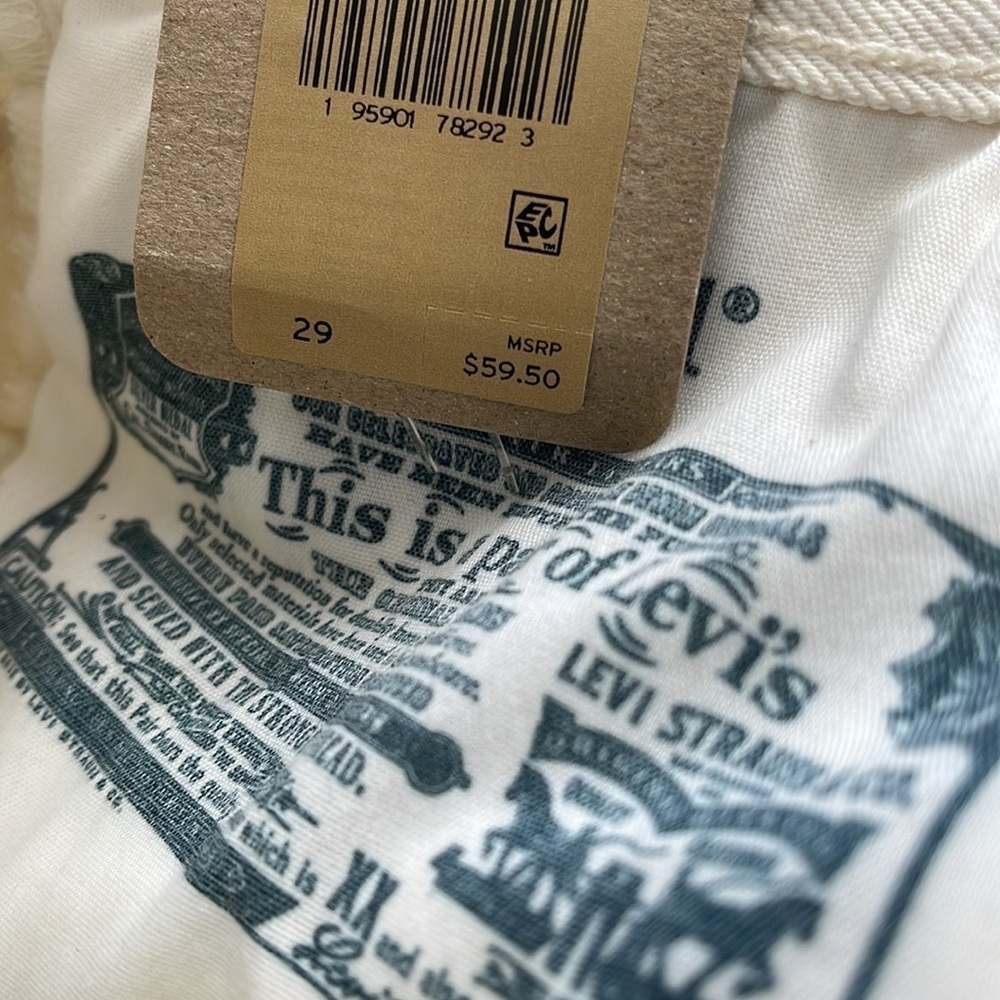 Levi’s 501 High Rise Butterfly Shorts l SIZE 29 - Picture 9 of 10